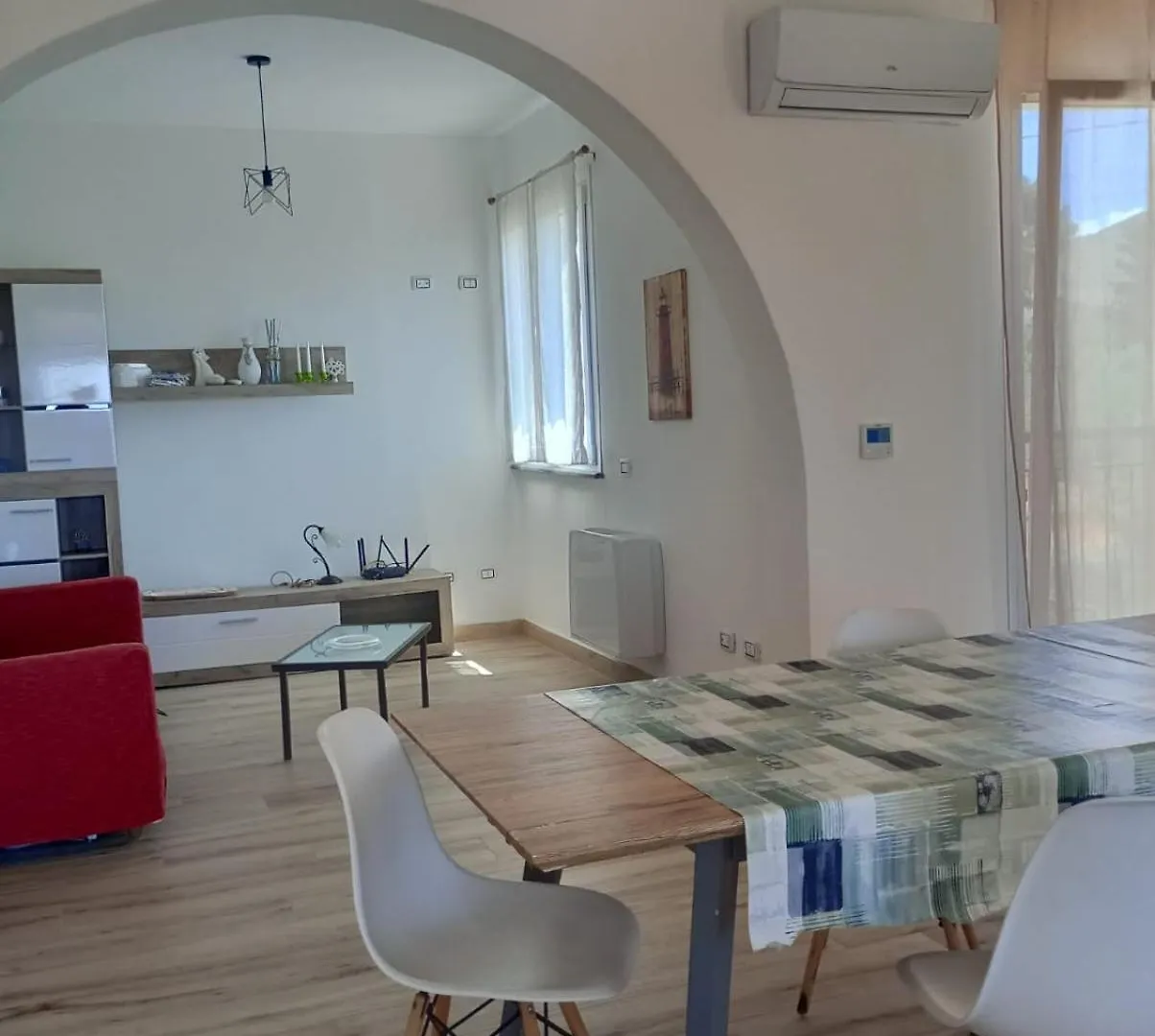 Villa Magaggiari شينيسي بيت للعطل